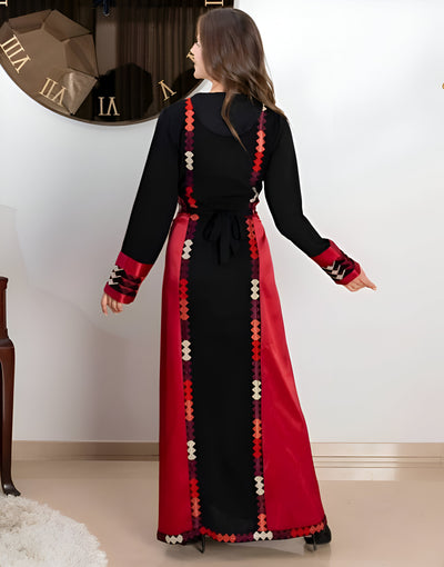 Queen Rania   - Palestinian style Thobe