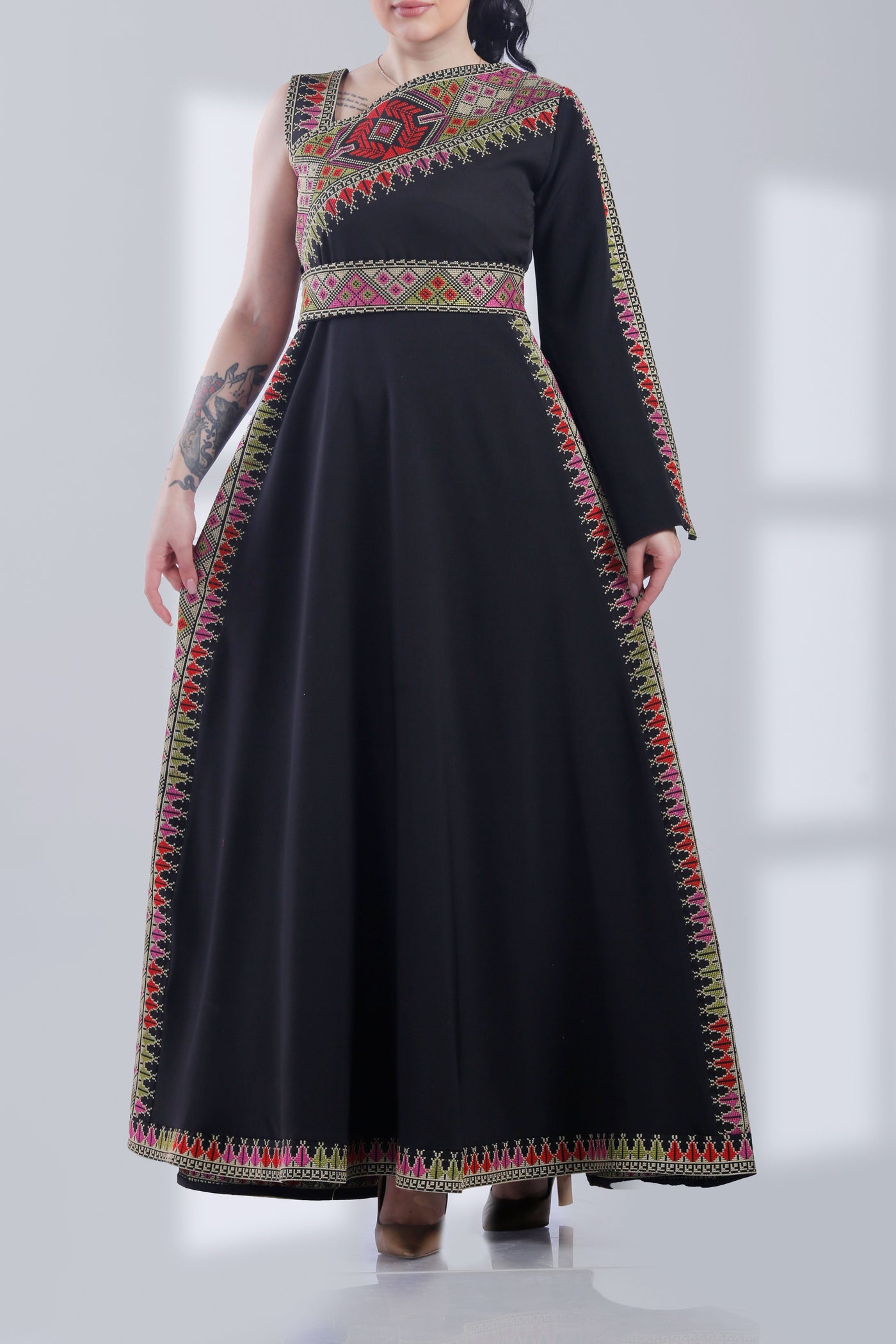 One Sleeve - Embroidered Palestinian style Thobe