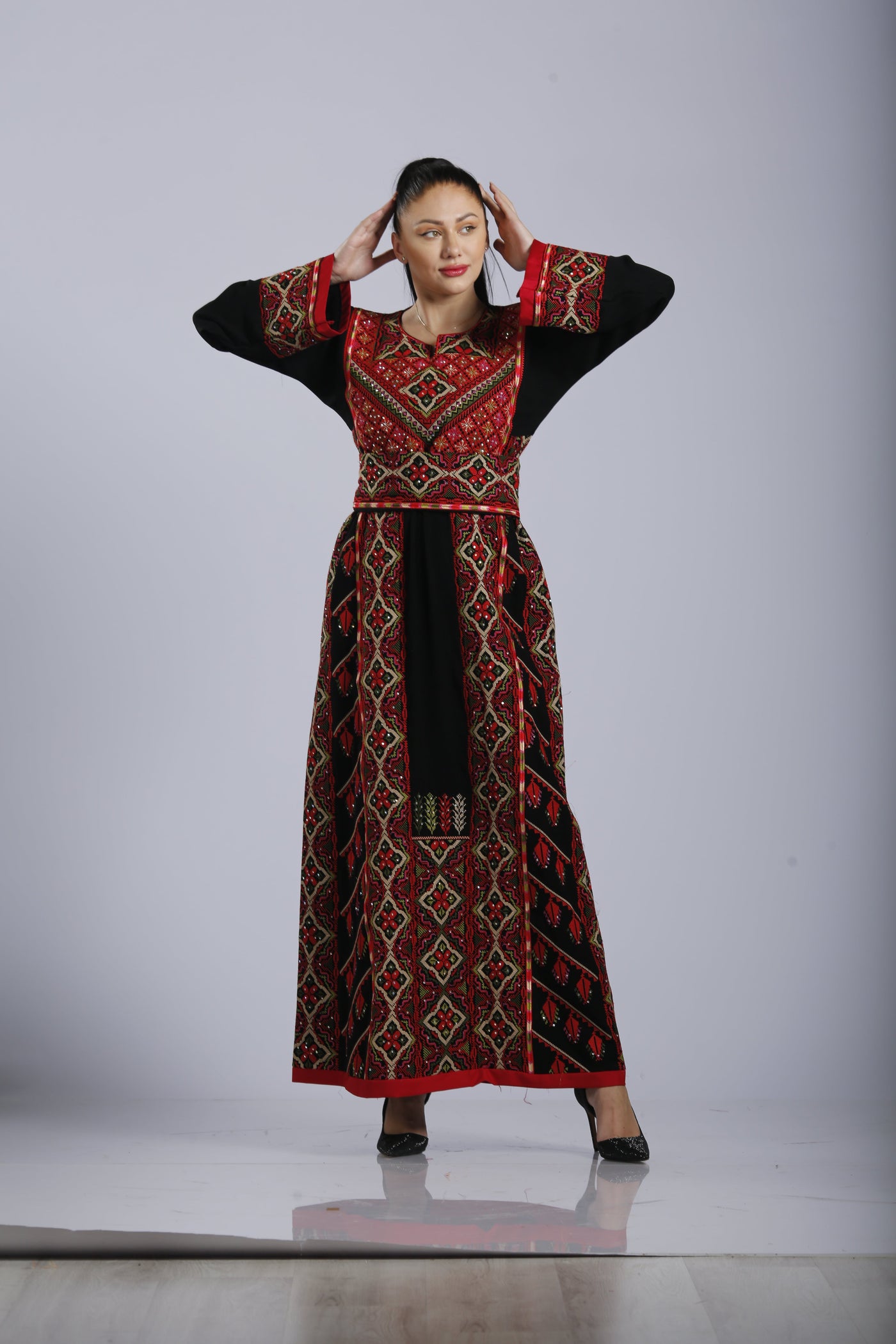 Yafa Wonder - Emroidered Palestinian style Thobe