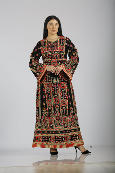 Ramla الرملة - Palestinian style Thobe