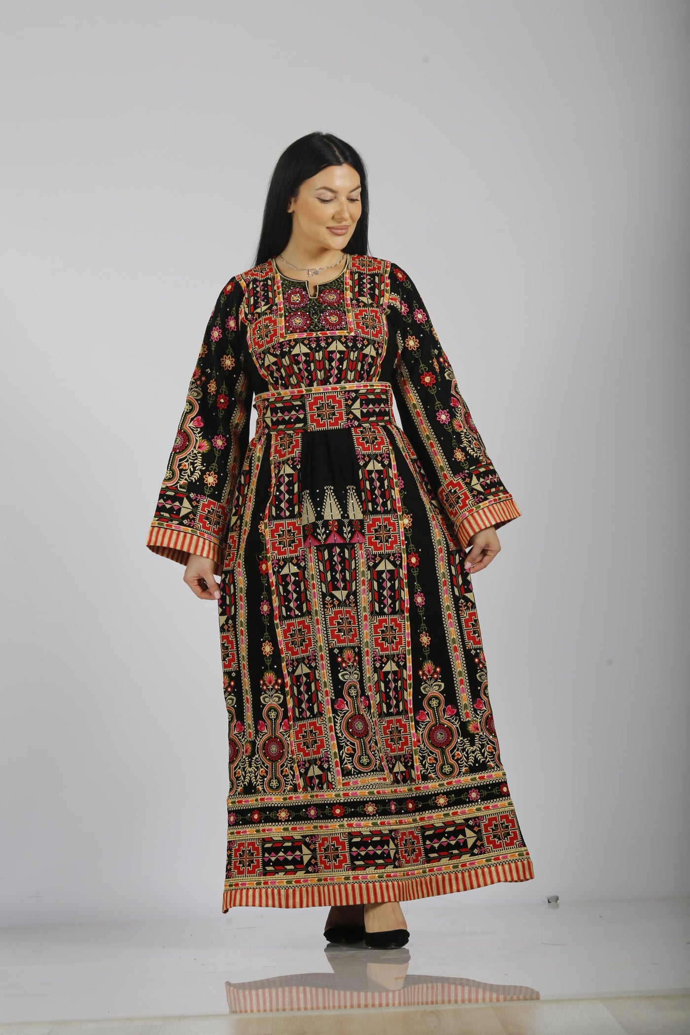 Ramla الرملة - Palestinian style Thobe