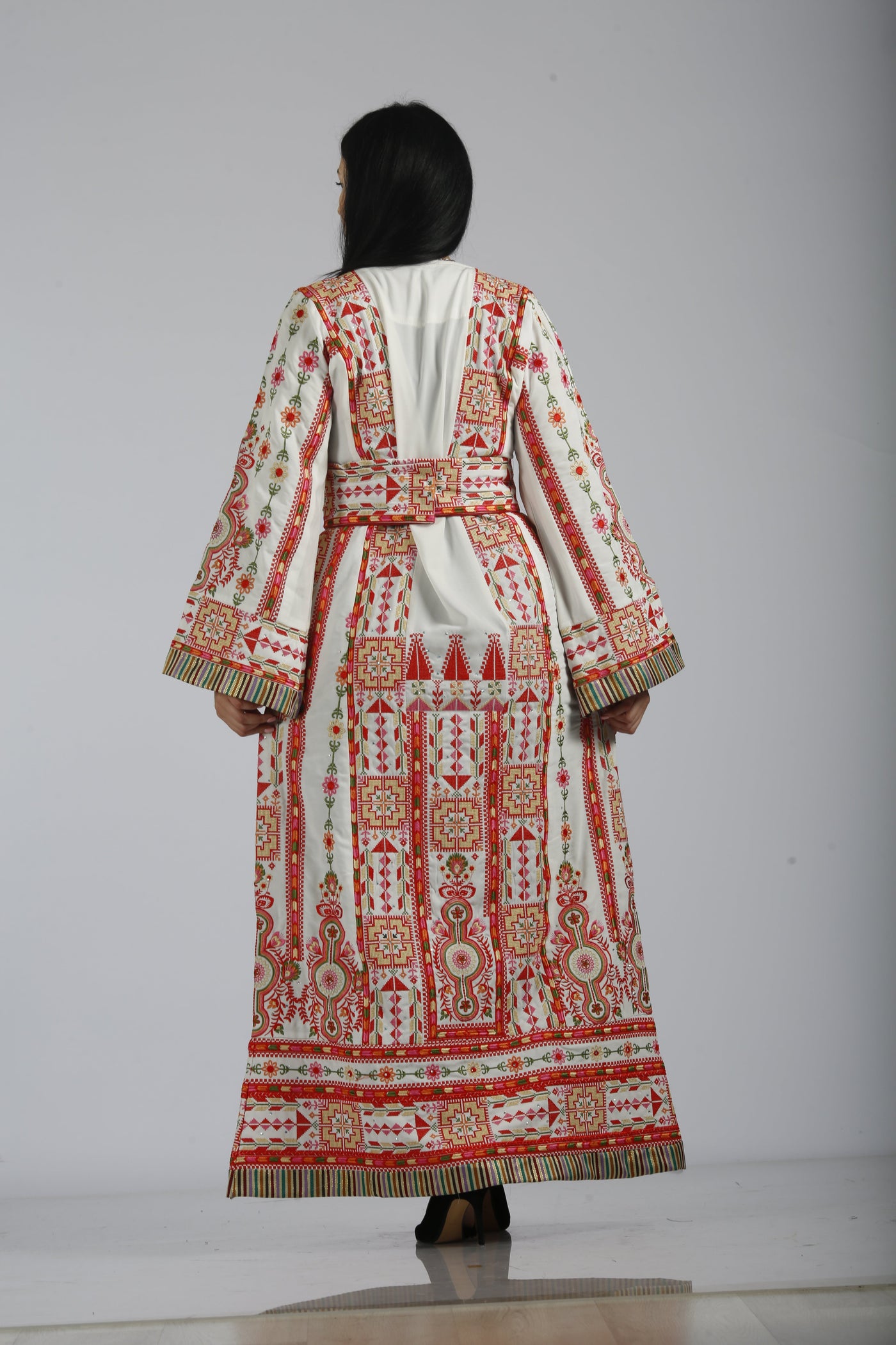 Ramla الرملة - Palestinian style Thobe