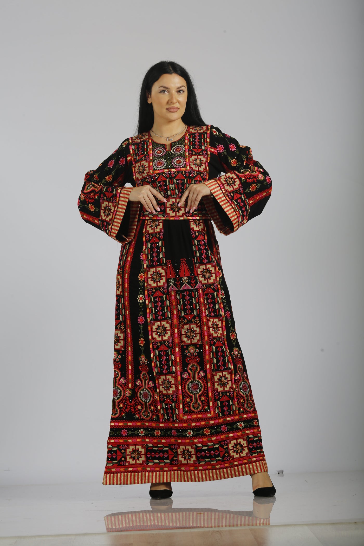 Ramla الرملة - Palestinian style Thobe