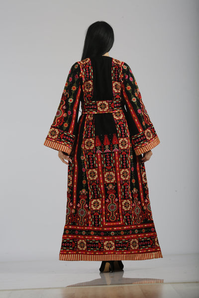 Ramla الرملة - Palestinian style Thobe