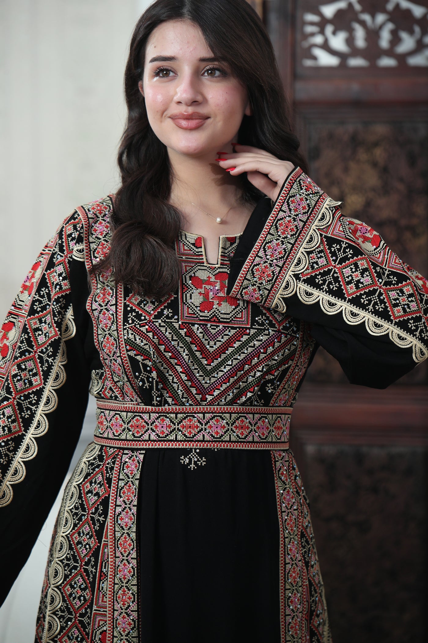 Beam Of Hebron - High Quality Traditional Embroidered Palestinian Thobe