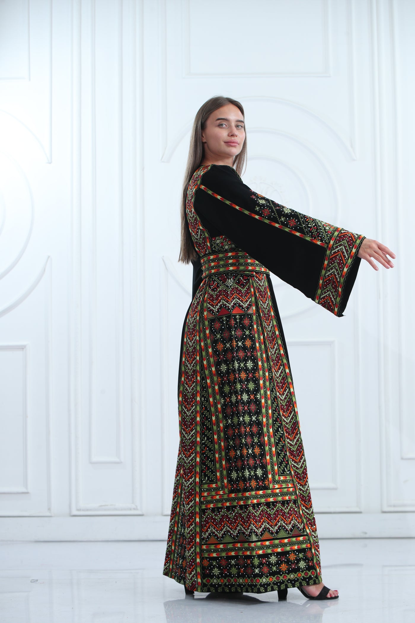 Pearl Of Jenin - High Quality Embroidered Palestinian style Thobe