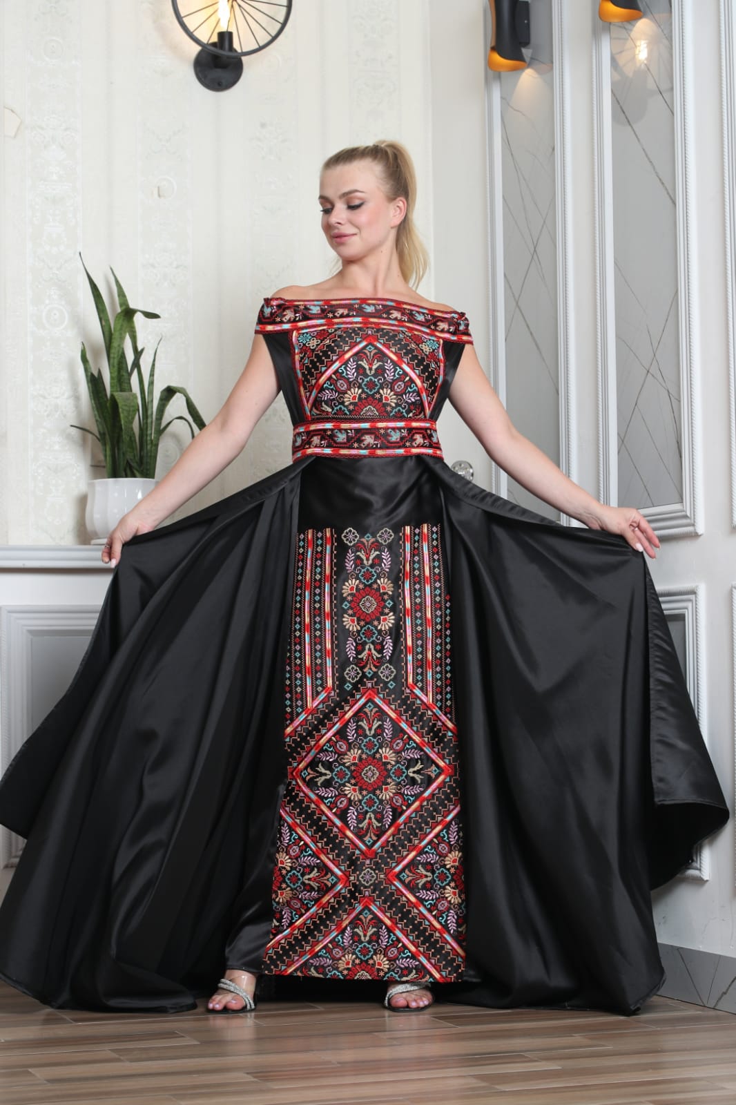 Queen Of Elegance - Palestinian style embroidered Dress for women