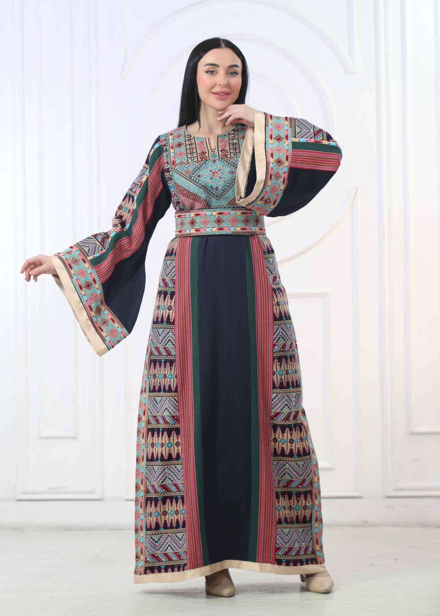 Elegant Majdalawi -High Quality Embroidered Palestinian Thobe