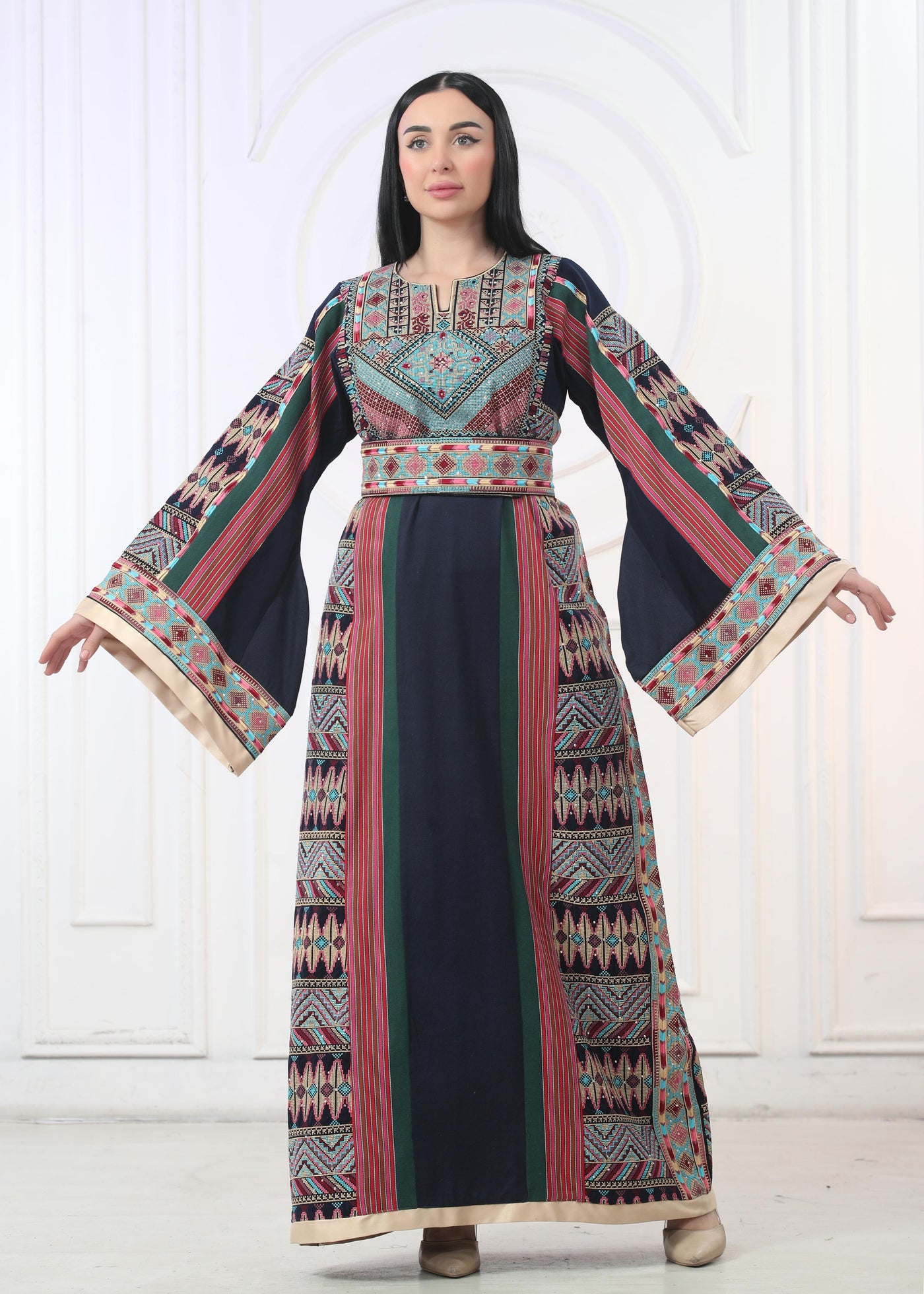 Elegant Majdalawi -High Quality Embroidered Palestinian Thobe