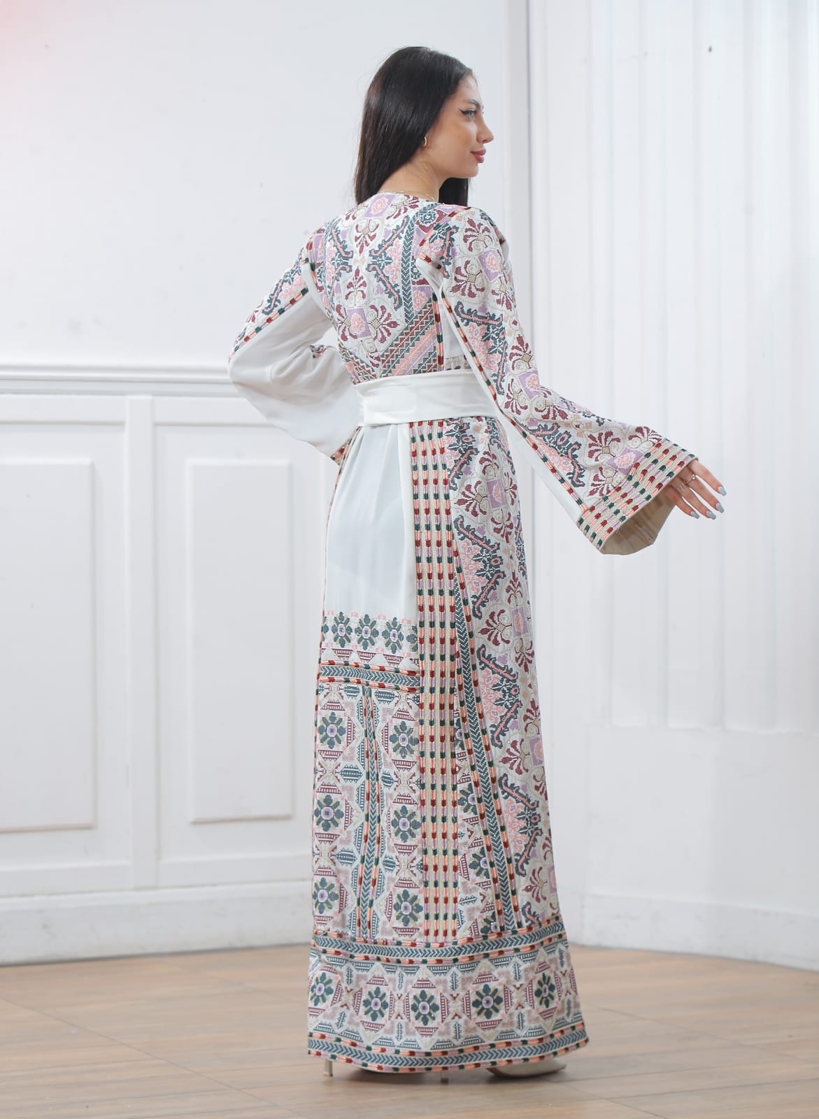 Gloss Of Safad - Elegant Embroidered Palestinian Thobe