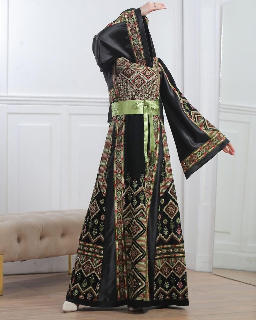 Ray Of Hebron - High Quality Traditional Embroidered Palestinian Thobe