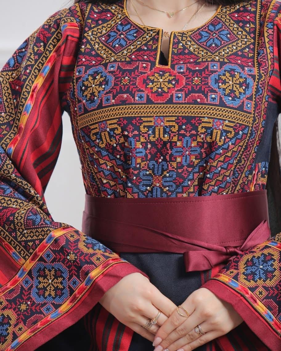 New Majdalawi - High Quality Traditional Embroidered Palestinian Thobe
