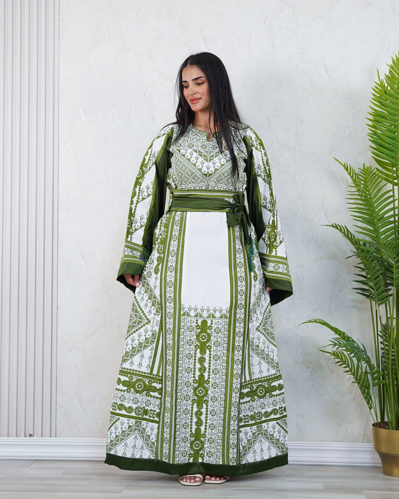 Gloss Of Bethlehem - High Quality Traditional Embroidered Palestinian Thobe