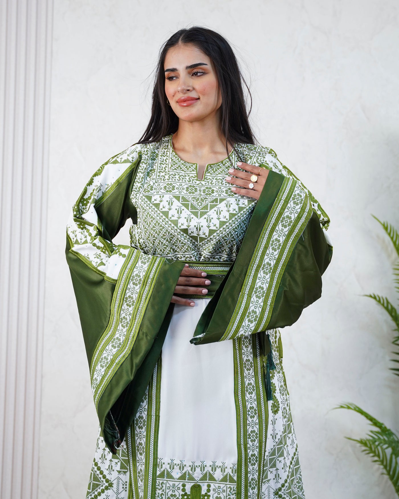 Gloss Of Bethlehem - High Quality Traditional Embroidered Palestinian Thobe