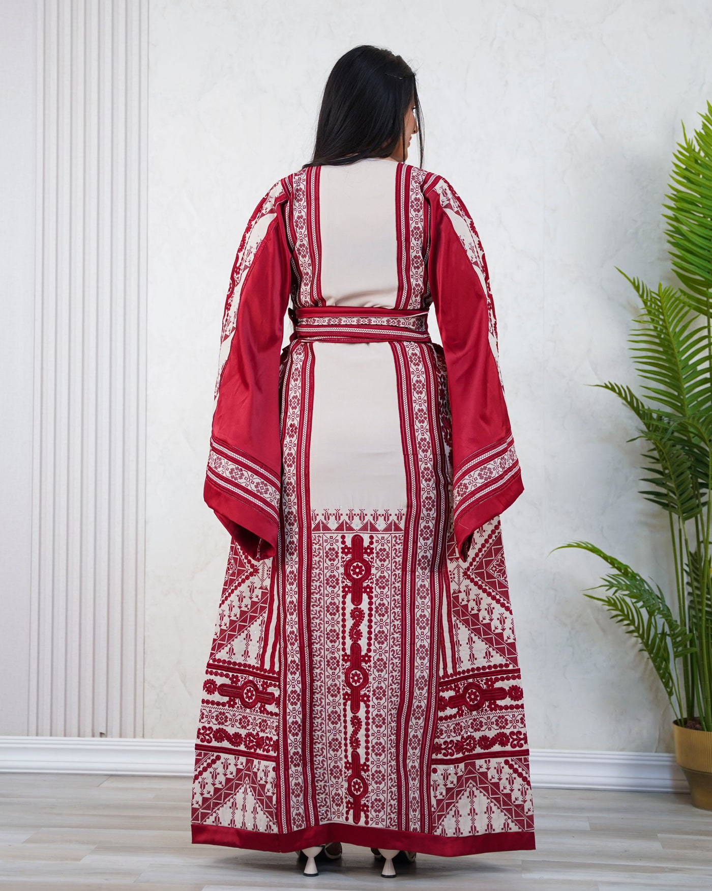 Gloss Of Bethlehem - High Quality Traditional Embroidered Palestinian Thobe