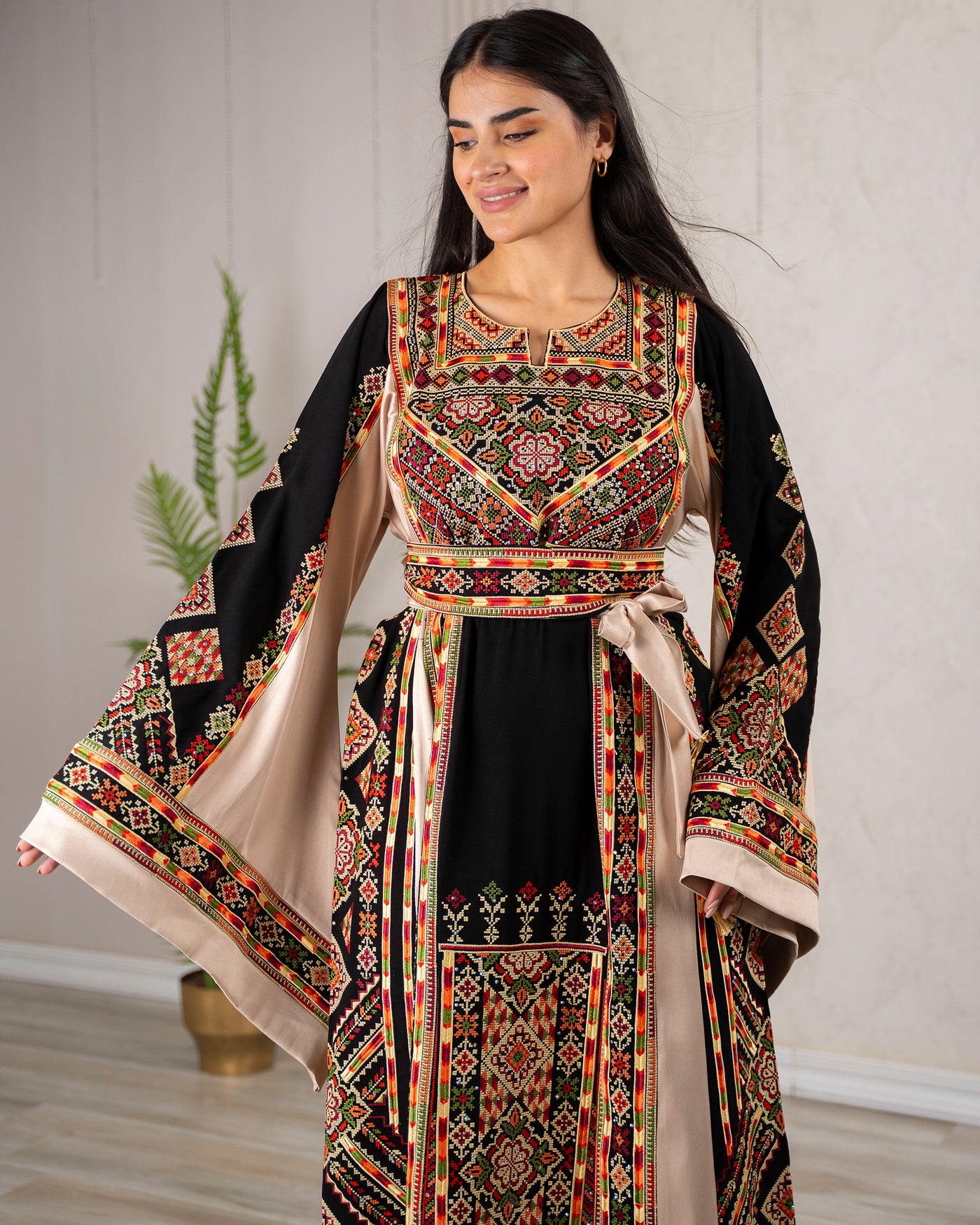 Crystal Of Hebron - High Quality Traditional Embroidered Palestinian Thobe