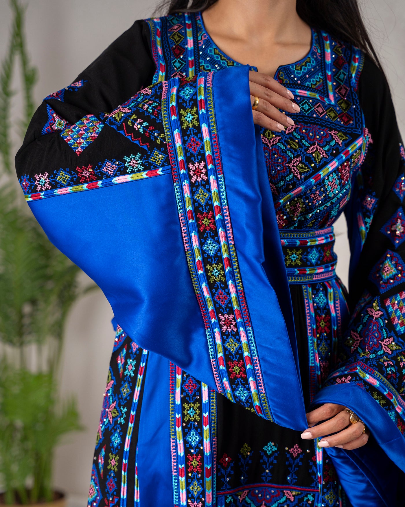 Crystal Of Hebron - High Quality Traditional Embroidered Palestinian Thobe